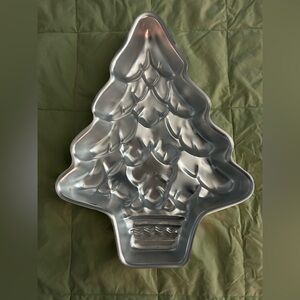 Vintage 1972 Wilton Silver Christmas Tree Cake Pan